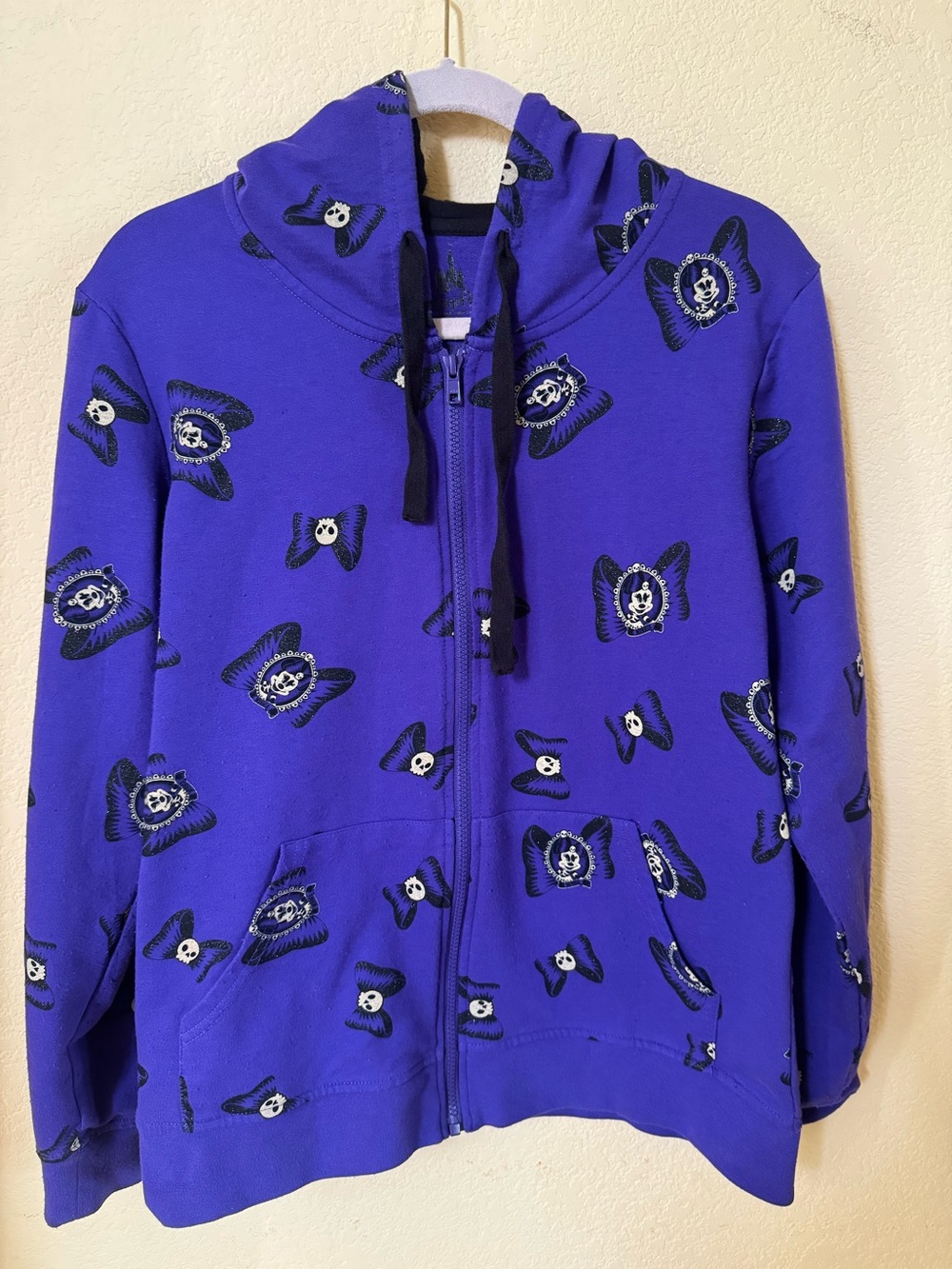 Disney Parks Haunted Mansion Minnie Mouse w/ Skulls Size Large Full Zip Hoodie